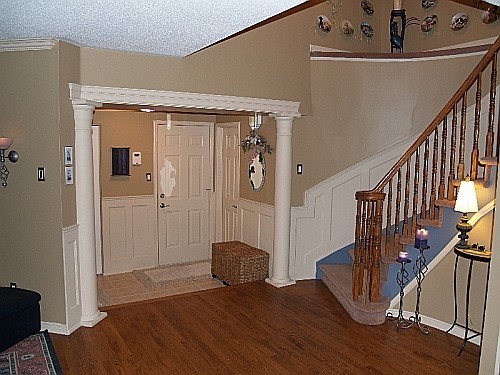 A look at how easy flexible wainscoting and straight wainscoting work perfectly together