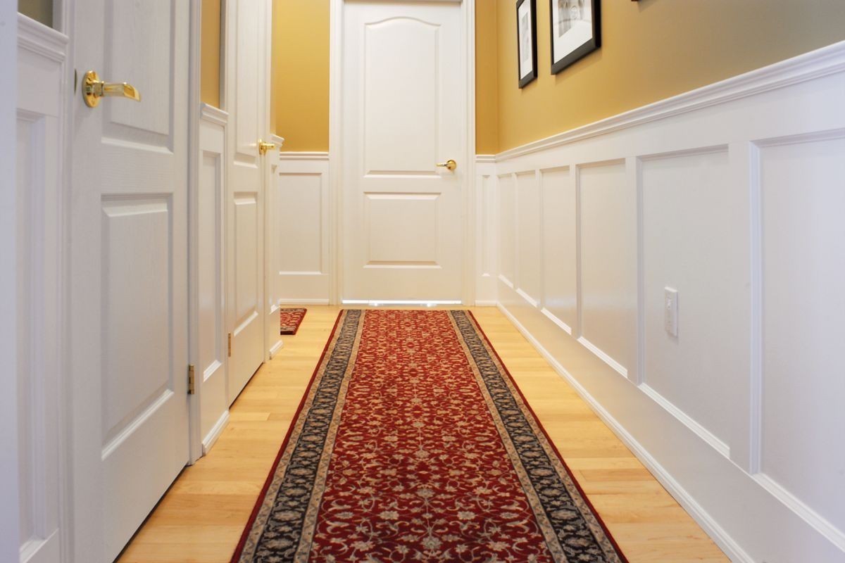White wainscoting applied in a hallway