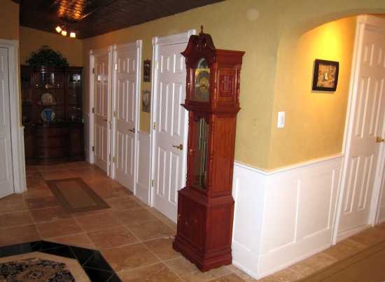Flat panel wainscoting in dining room