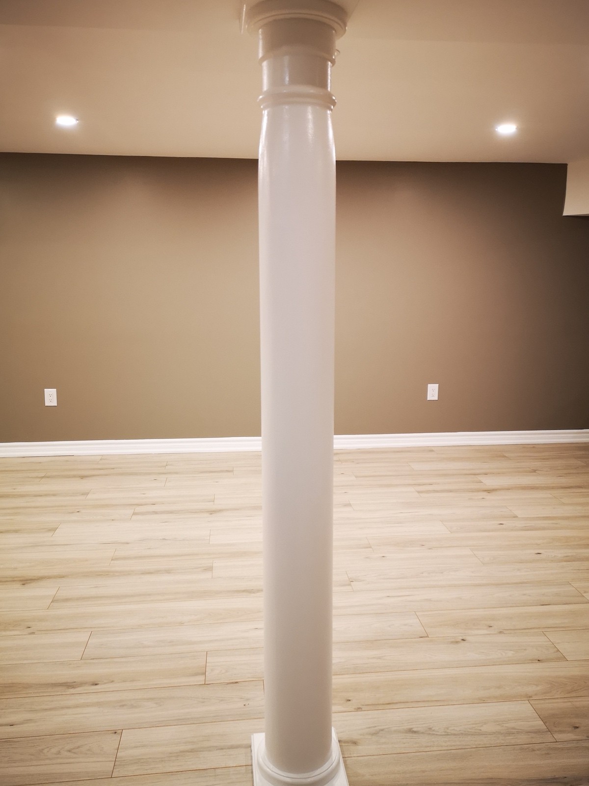 8" Tapered Round Wood Column